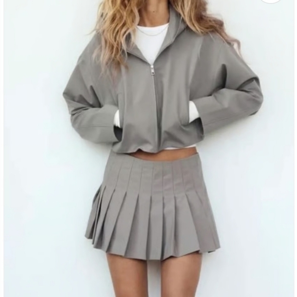 ZARA Cropped Hooded Jacket‎ Grey Zip Front Oversized Sleeve Women Size M